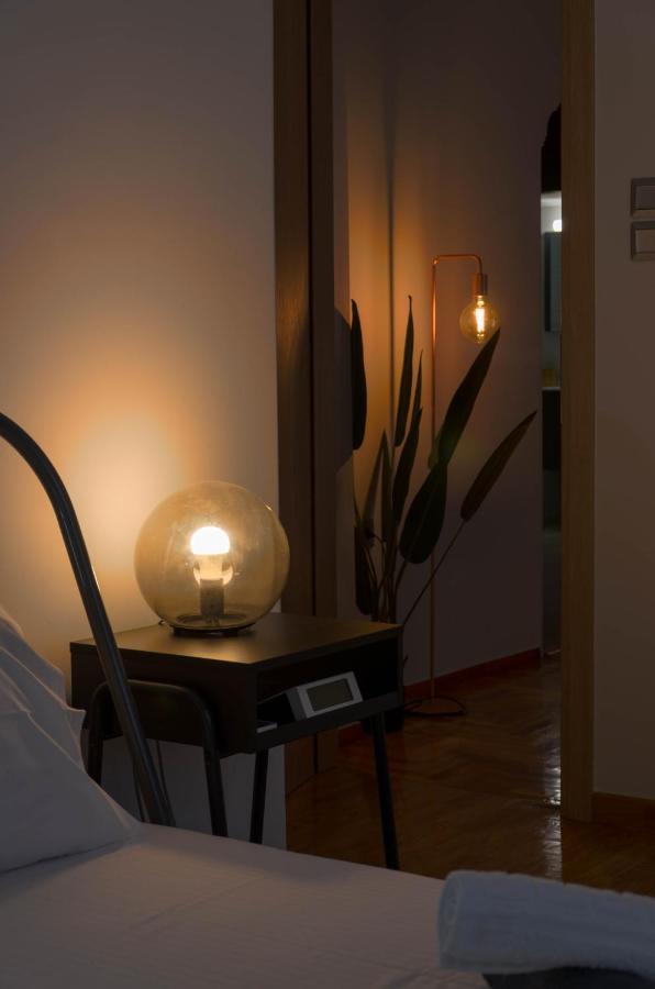 Adorable 2 Bedroom Apartment Close To Ancient Athens City Center Εξωτερικό φωτογραφία